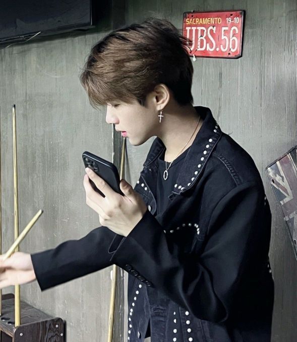 eso|ESO鹿哈发文道歉，宣布改回自己的本名，以后不再蹭鹿晗热度