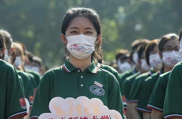 招聘|华科招聘45名辅导员,应聘条件让普通人不敢高攀,名校真是不一般