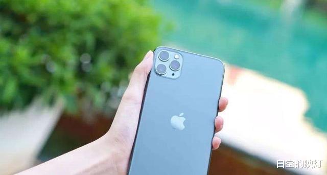 苹果|为啥很多人嘴上说买华为，最后背地里却入手苹果，4个原因很真实