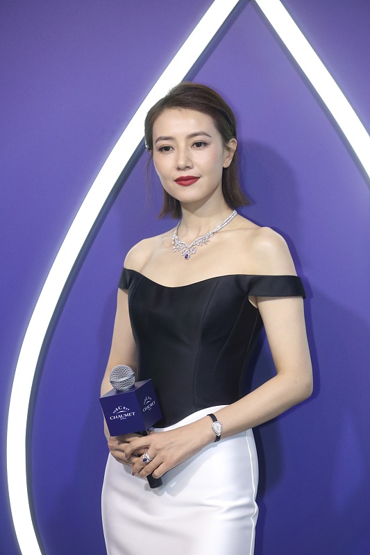 穿衣搭配 人的脸型通常分为几种？瓜子脸鹅蛋脸最符合传统审美，方脸比较酷。