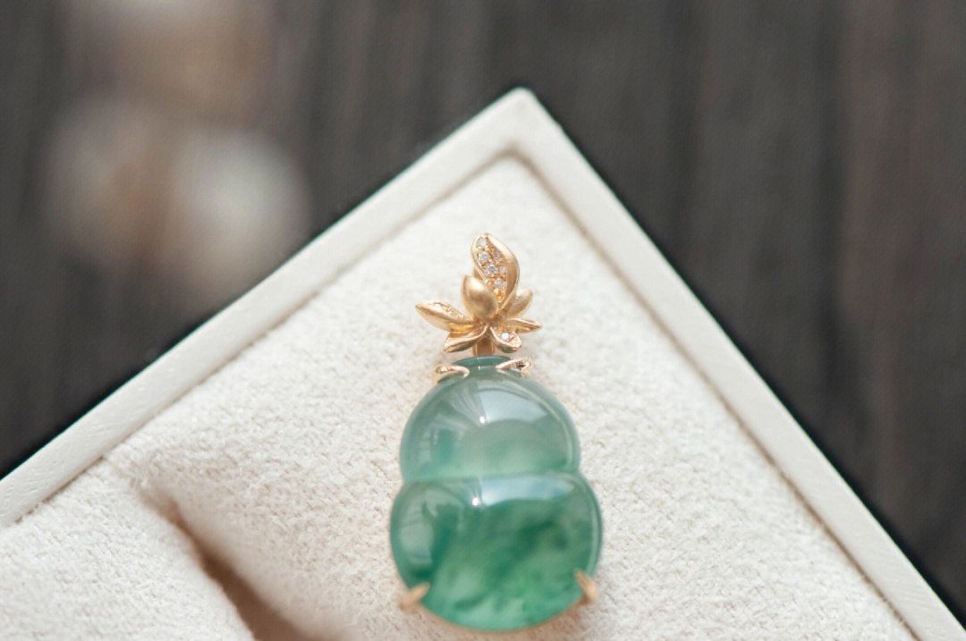 葫芦|经典永不过期，翡翠葫芦吊坠