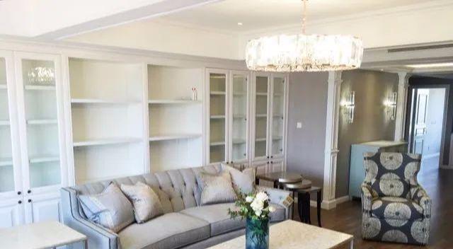 头一次装修,花100w,挑战简美风,真是美炸天,沙发背景柜太大气