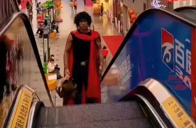 步惊云|90后小伙放弃工作,模仿“步惊云”,何润东本人都夸太像了