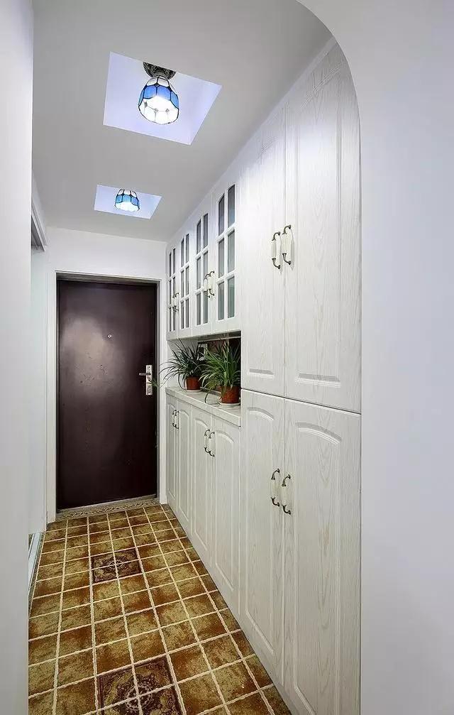 老婆把客厅装成了大海,朋友看过后,都说下次来我家要带沙滩椅