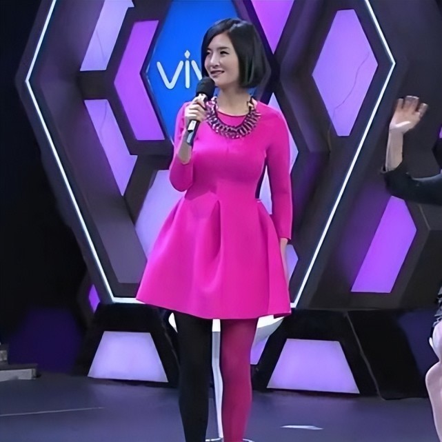 谢娜|娱乐圈的人走茶凉，在谢娜身上体现得可谓是淋漓尽致啊！