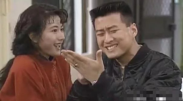 孙兴|演员孙兴被曝婚内出轨，与女富豪亲密互动，儿曝两年未见爸爸！