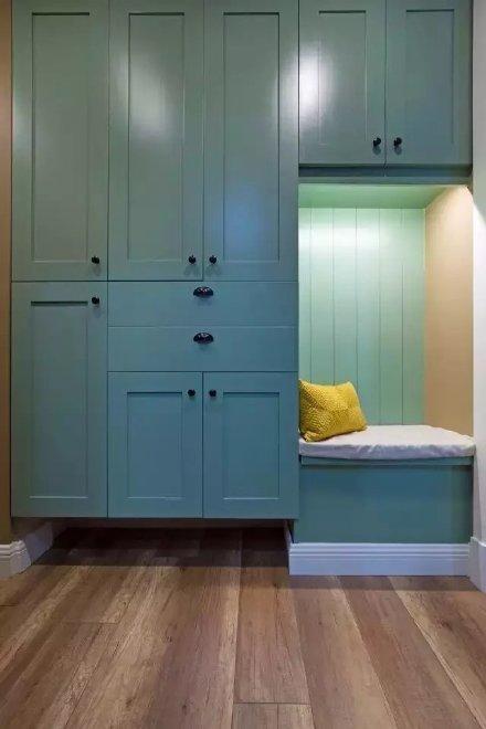 入户谁家还放鞋架？太落伍！这10种设计好看实用，又能增加储物间