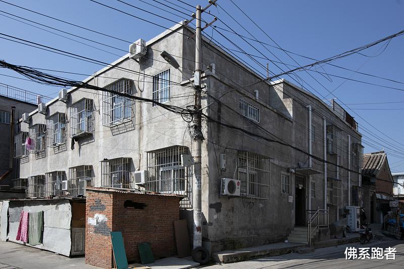 |你身边有没有不上班,整天好吃懒做的人?