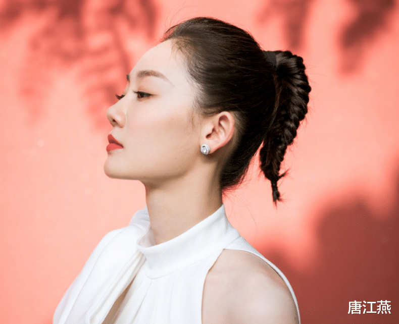 苗苗|《妻子的浪漫旅行6》苗苗太“拧巴”，想努力融入但又本能地抗拒