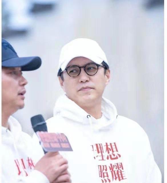 孙怡|大饼脸、大肚腩，这5位中年男演员一发福，英俊帅哥秒变油腻大叔