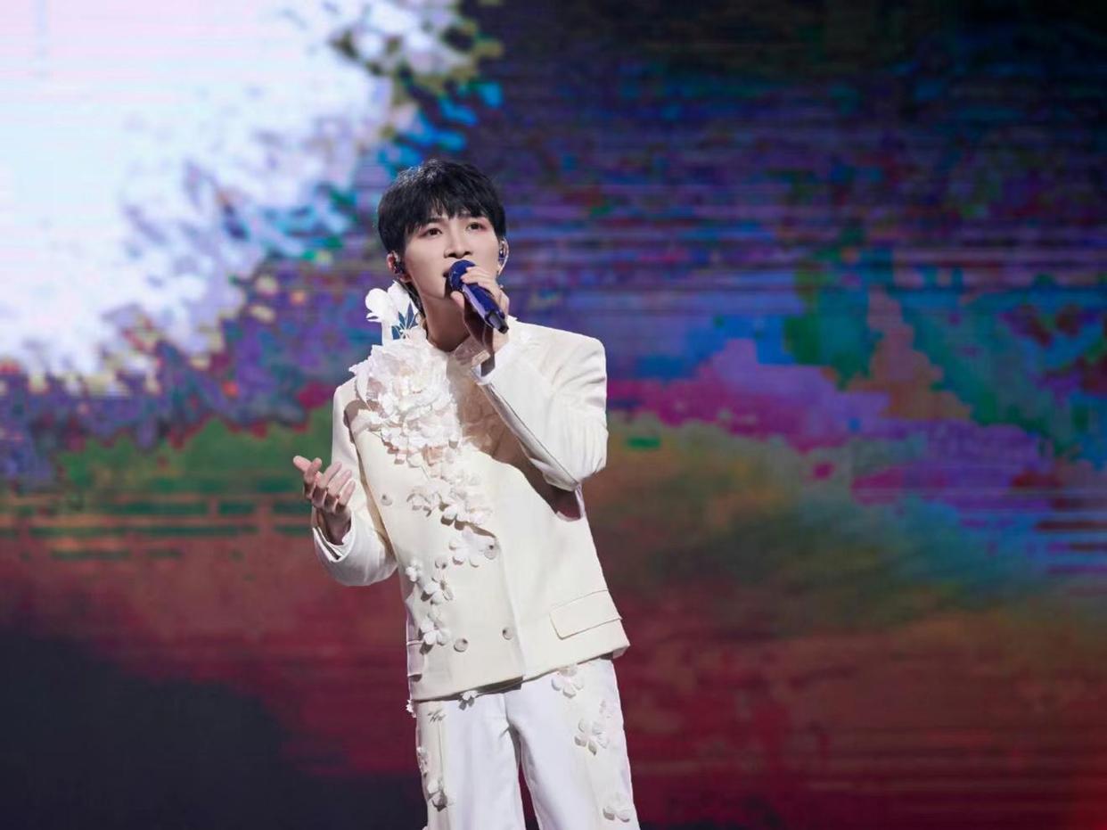 刘慈欣|周深新歌MV有七部开年电影,明天的世界更美好,让爱比勇敢更骄傲