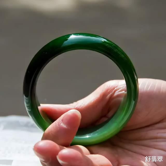 翡翠|碧玉与翡翠究竟有什么区别?你知道吗?