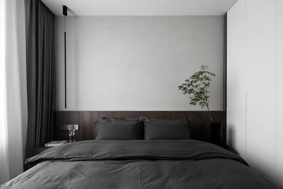 杭州117㎡小四居装修成黑白极简风,入住后全家都喜欢