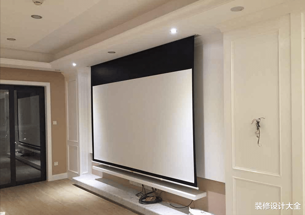 表妹婚房刚装修好,带我去参观,看到卫生间瞬间就邪恶了!