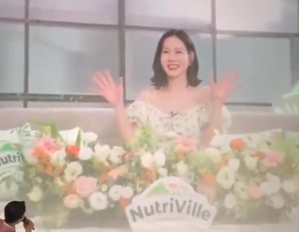 孙艺珍|孙艺珍久违营业，孕中期的她变胖好多孕味超浓，挥手灿笑温柔无比