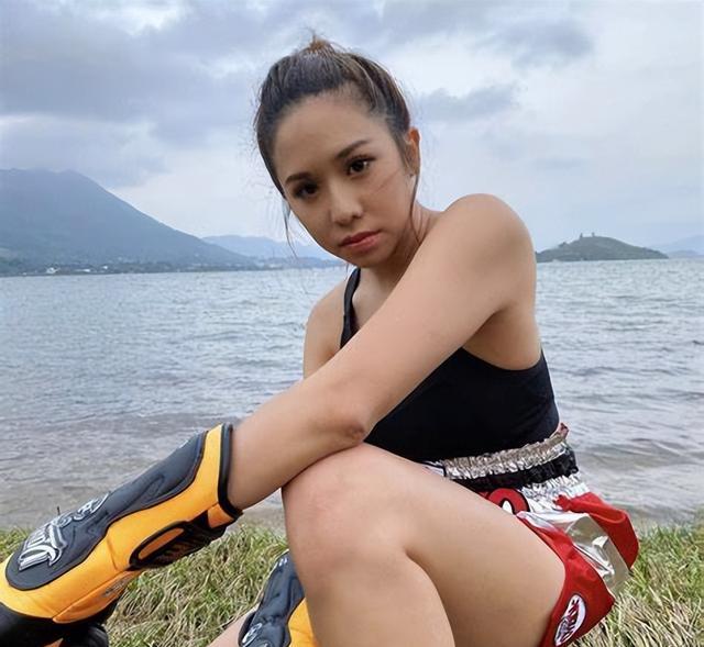 邵珮诗|情不再！港姐邵珮诗默认与艺人男友4年情玩完，现单身求介绍异性