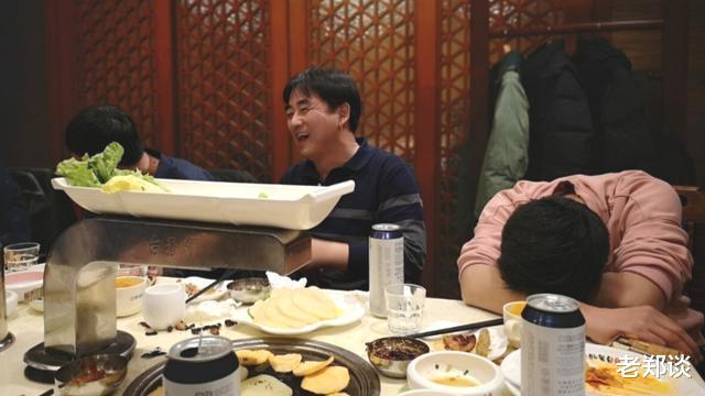 退休|为何领导退休后从不回单位,还会在饭局上受冷落?10个原因点破