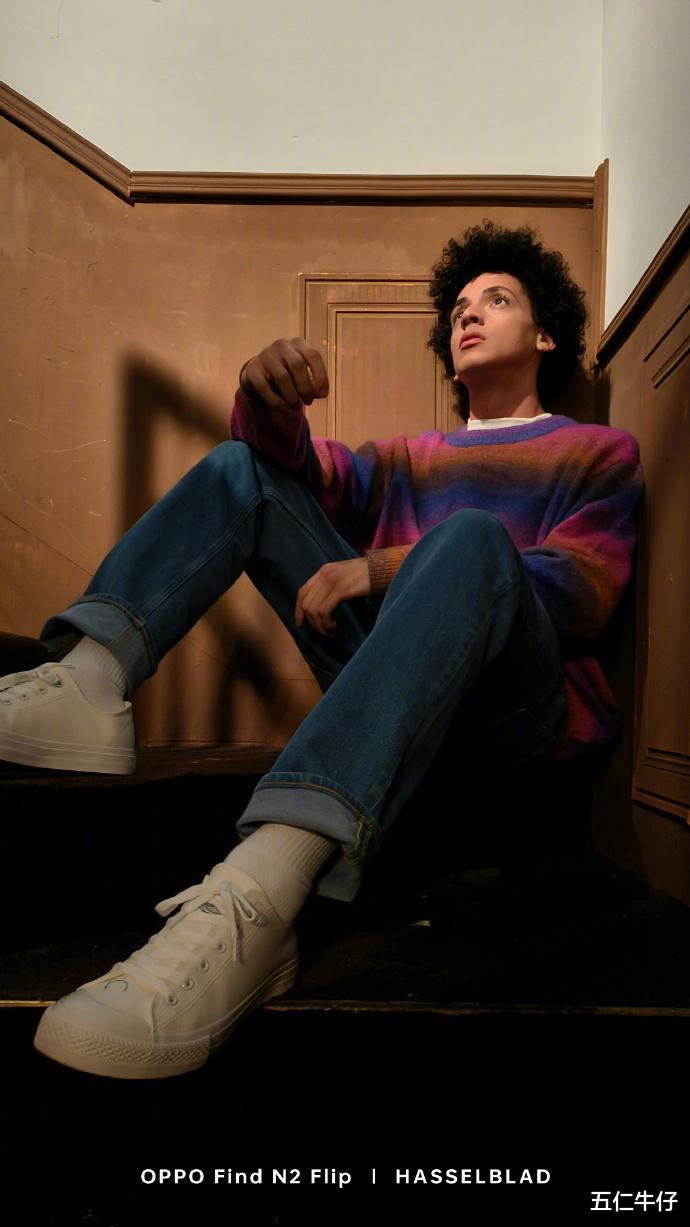 iqoo11|玩点不一样的!Find N2 Flip不止时尚轻巧,还有主摄级自拍+大副屏