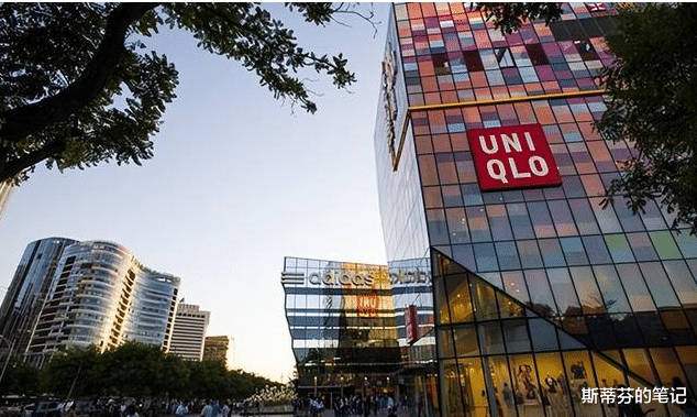 林心如|案例：2015年，一对恋人试衣间视频火遍全网，女主长相甜美