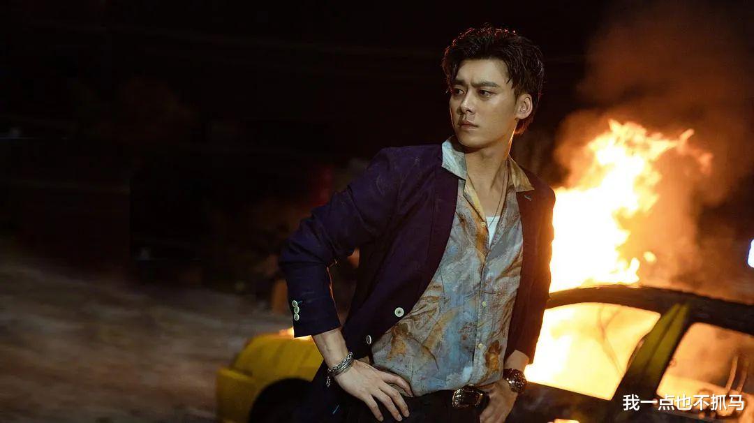 李易峰|李易峰转型，究竟是演砸了，还是导演别有用心？