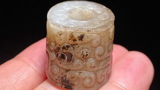 和田玉籽料|战国 和田玉籽料 白玉 蟠虺纹 卷云纹 玉勒子