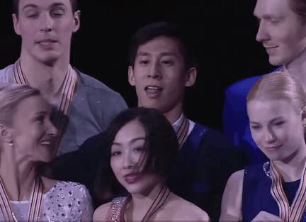 韩聪|夺冠后他们相拥而泣！15年神仙情谊曝光：这块金牌他们等了太久