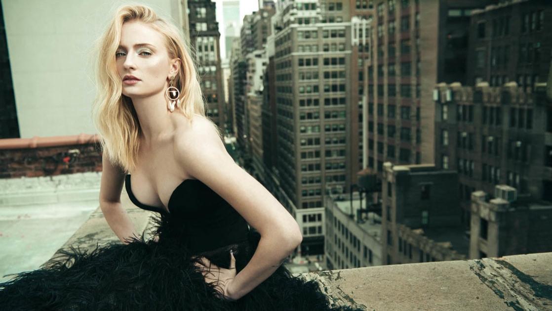 索菲·特纳|索菲·特纳从婴儿到26岁的转变