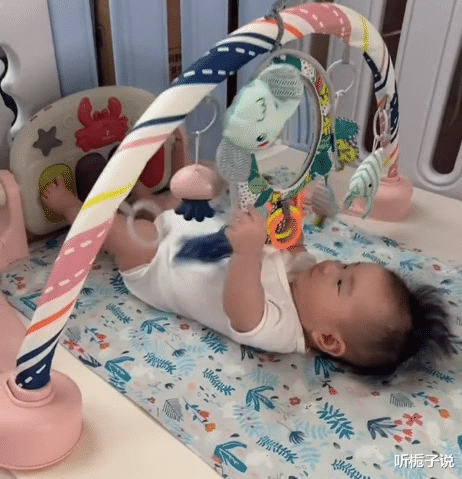 豪宅|陈佩斯外甥女，一日三餐吃得很精致，住顶级豪宅，开豪车练高尔夫