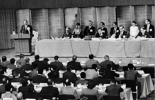 芯片|新一轮芯片战,中美日韩有什么恩怨纠葛?中国芯片为何被卡脖子?