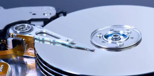 魅族|出货量下滑15.4%!机械硬盘越混越惨,或将亡于SMR叠瓦硬盘?