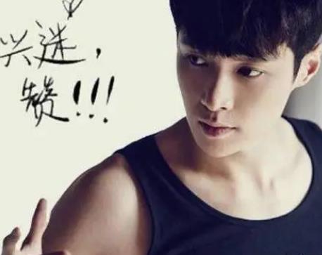 张艺兴|与SM公司合约到期，张艺兴在这十年的时间里，到底得到了些什么？