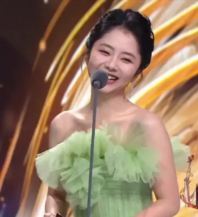 柳岩|女演员长相有多重要?看了柳岩和谭松韵就知道了