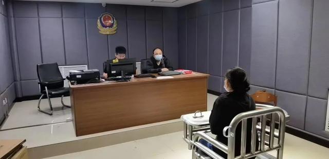 江苏连云港警方摧毁一专骗老年人犯罪团伙