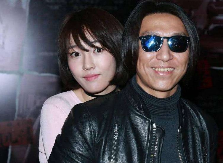 肖战|肖战新剧正式官宣，搭档白百何上演姐弟恋，同框照曝光被指般配