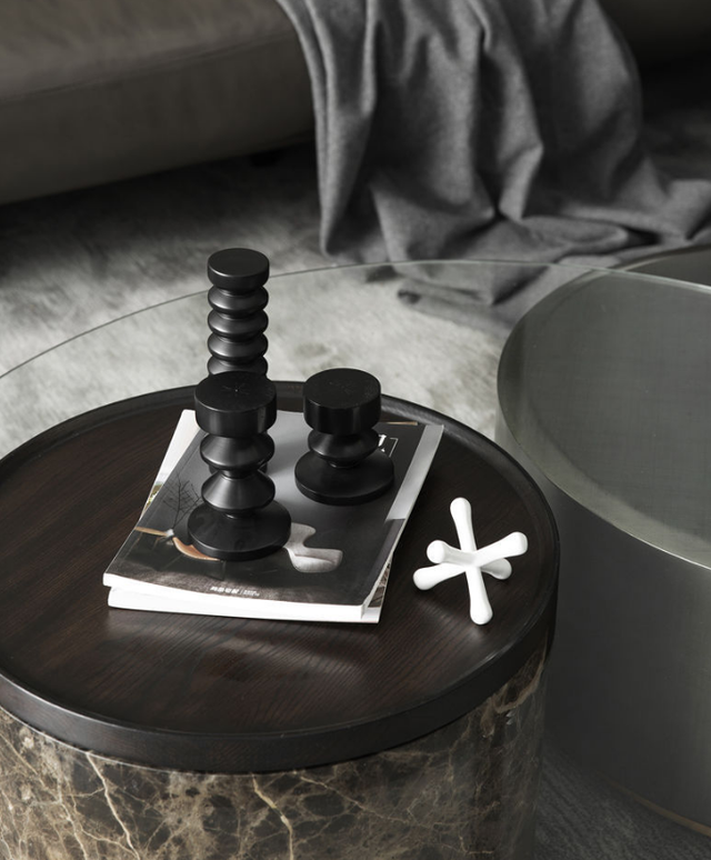 暗色系装修风格,让空间变得轻奢而又内敛,充分满足业主需求