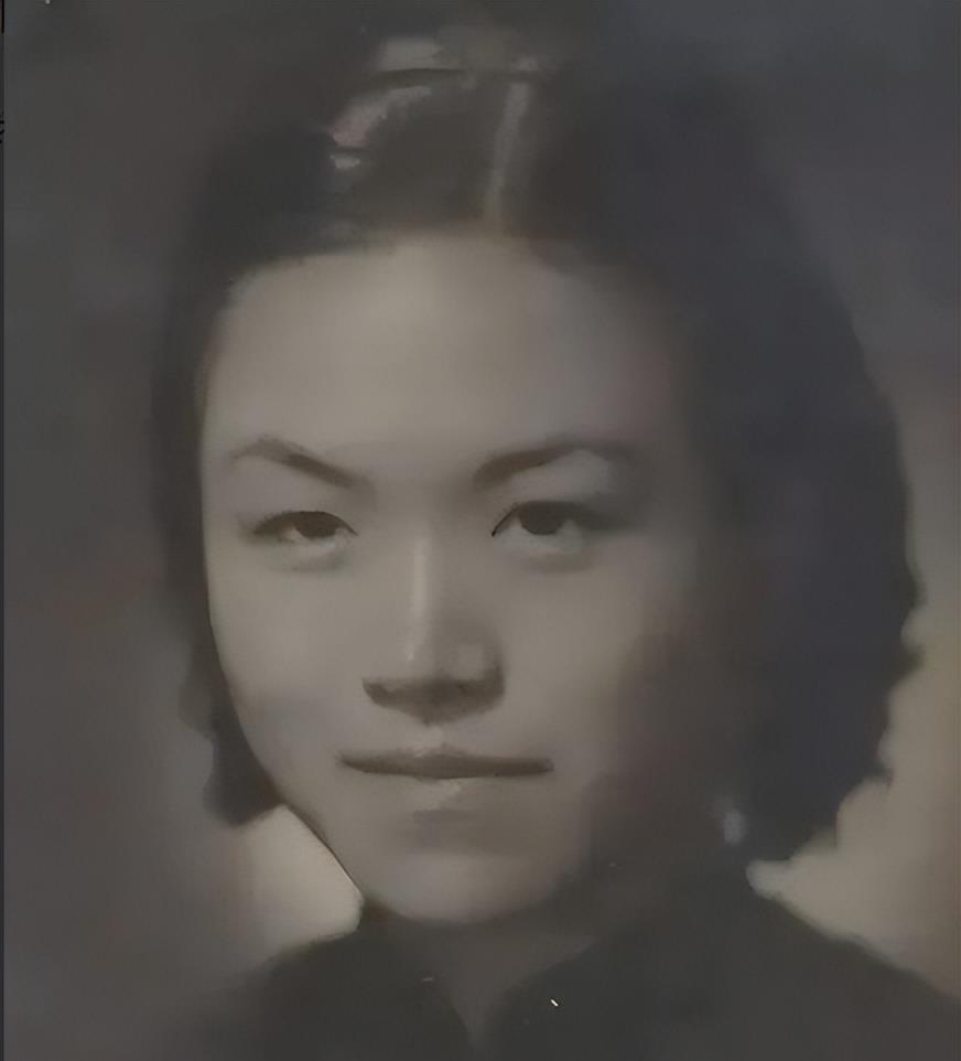 陈冲|一则动态让陈冲跌落神坛，网友：咎由自取