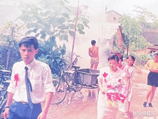 刘亦菲|熊磊晒父母结婚照,婚房婚车暴露殷实家境,网友:许敏成冤大头?