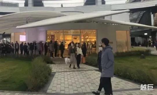 |美媒机构称：西方要想使屈服，可以尝试限制向我们出售奢侈品！