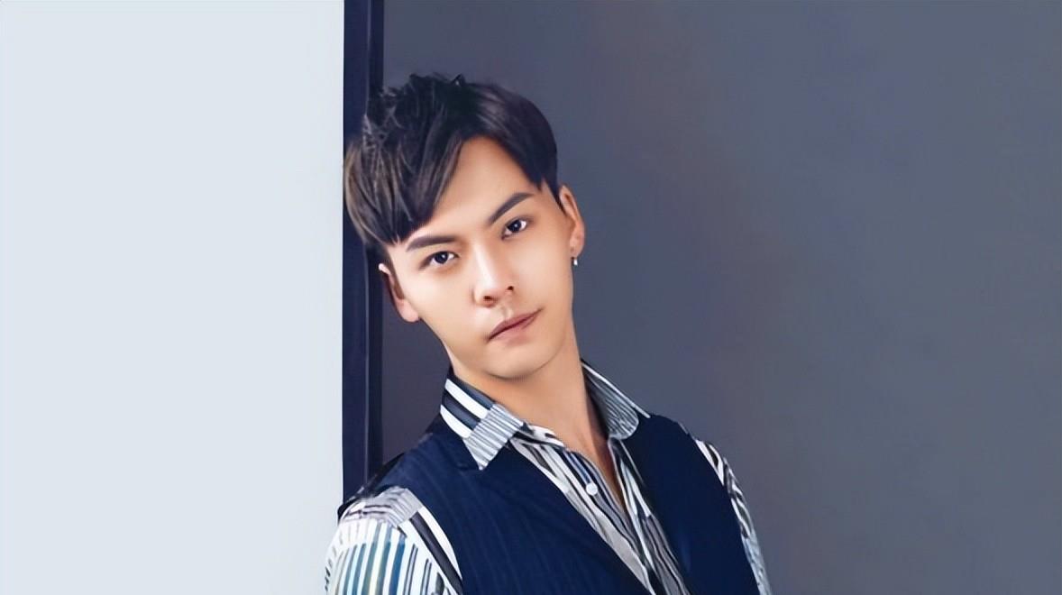 杨洋|同样是演硬汉,把杨洋、肖战和欧豪放一起对比,差距立马就出来了