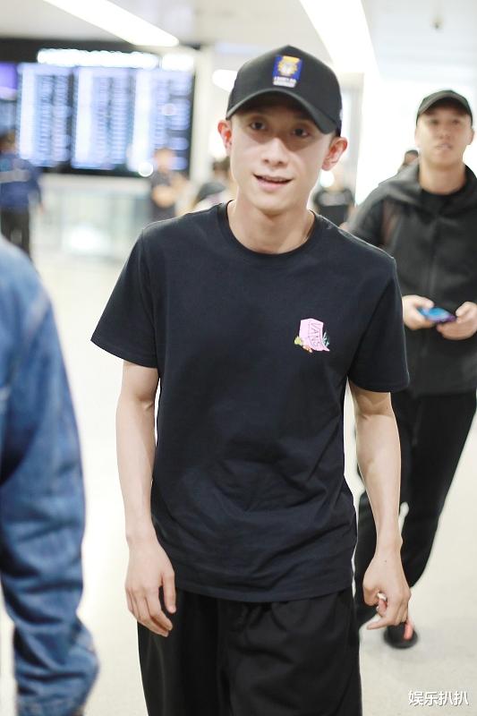 宋丹丹|宋丹丹60大寿,杨紫张一山共同现身,张国立儿子张默也罕见亮相