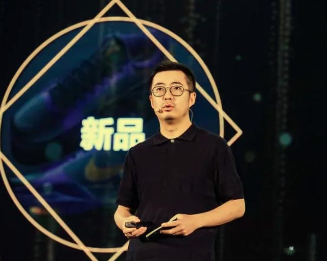 张大奕|网曝张大奕被求婚成功!现场画面唯美且浪漫,男友疑似为富二代