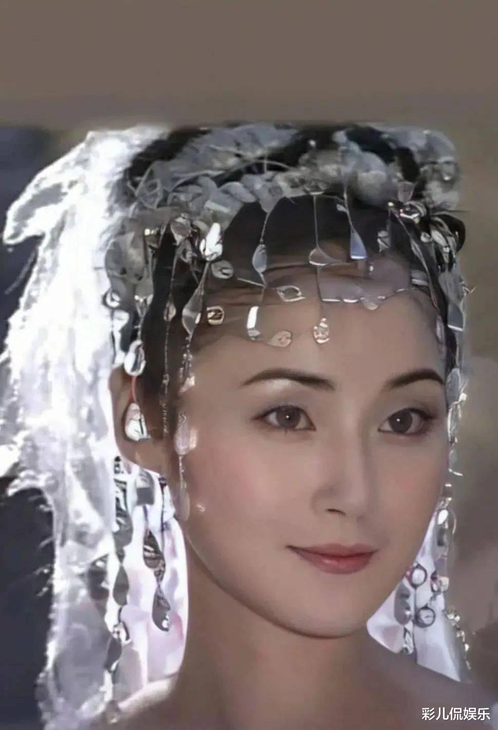 万绮雯|港剧中的“古装美人”：个个美艳灵动，万绮雯杨恭如才是人间极品