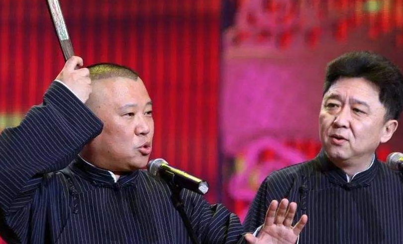 郭德纲|明星怼记者名场面，王志文单挑30家媒体，郭德纲发文嘲讽暗骂