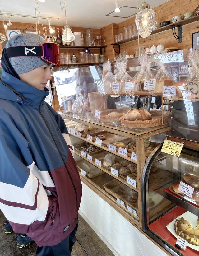 中国乒乓之绝地反击|谢霆锋和王菲一起过春节，雪地里开心拍照，两人恩爱如初令人羡慕