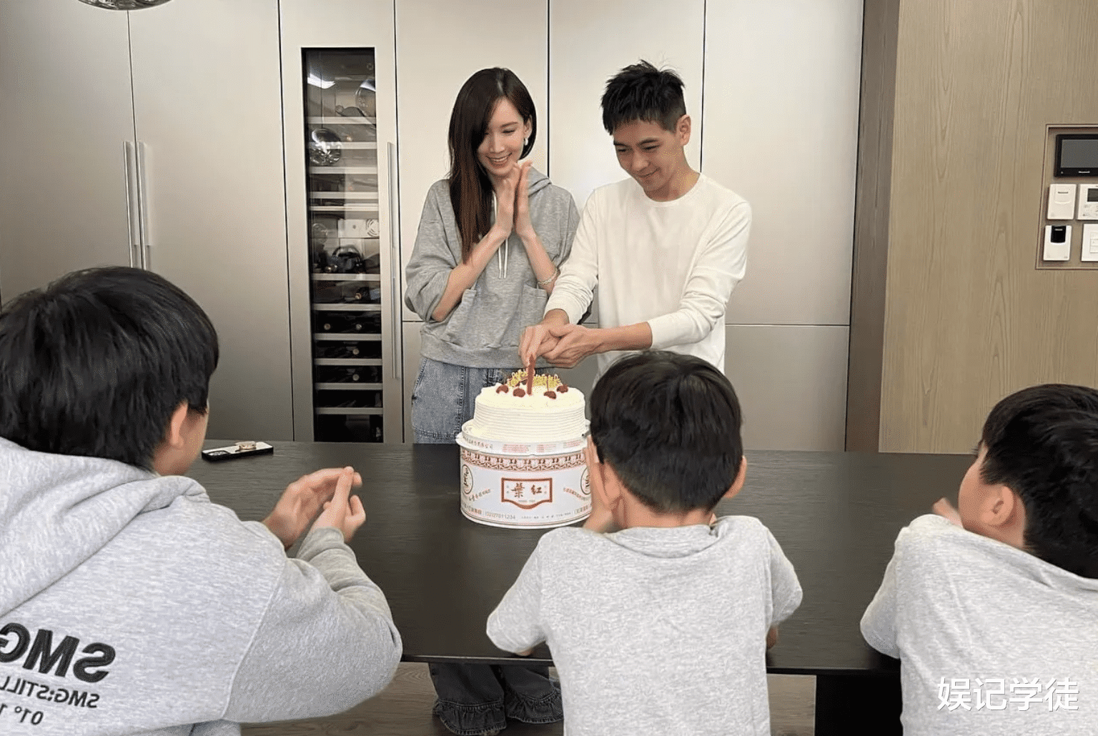 林志颖|林志颖最新情况曝光，受访称明年2月复出，对母亲的义拍表示支持