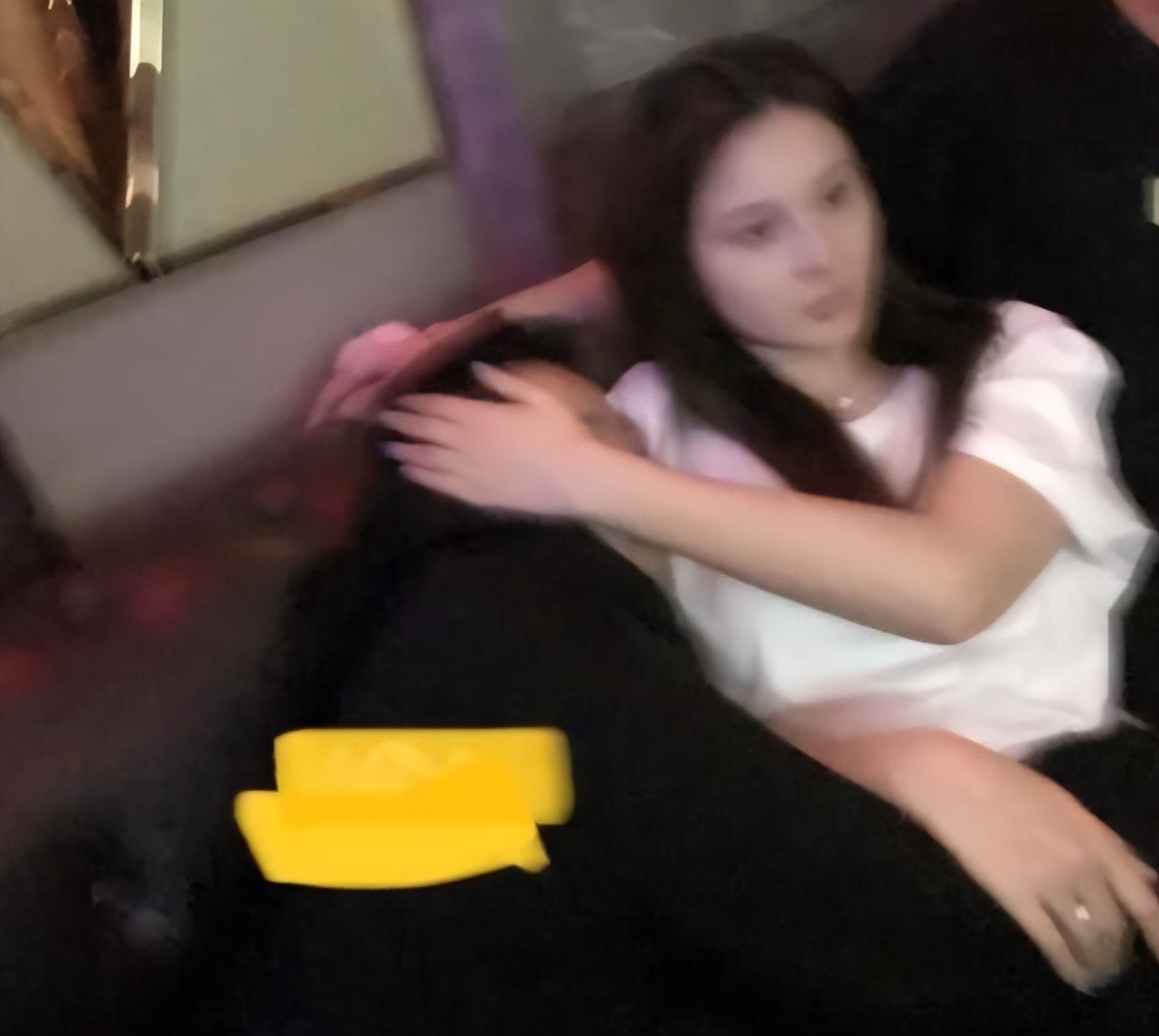 汪小菲|?汪小菲婚内出轨证据曝光!醉酒后当场搂住女方,后面动作更大胆