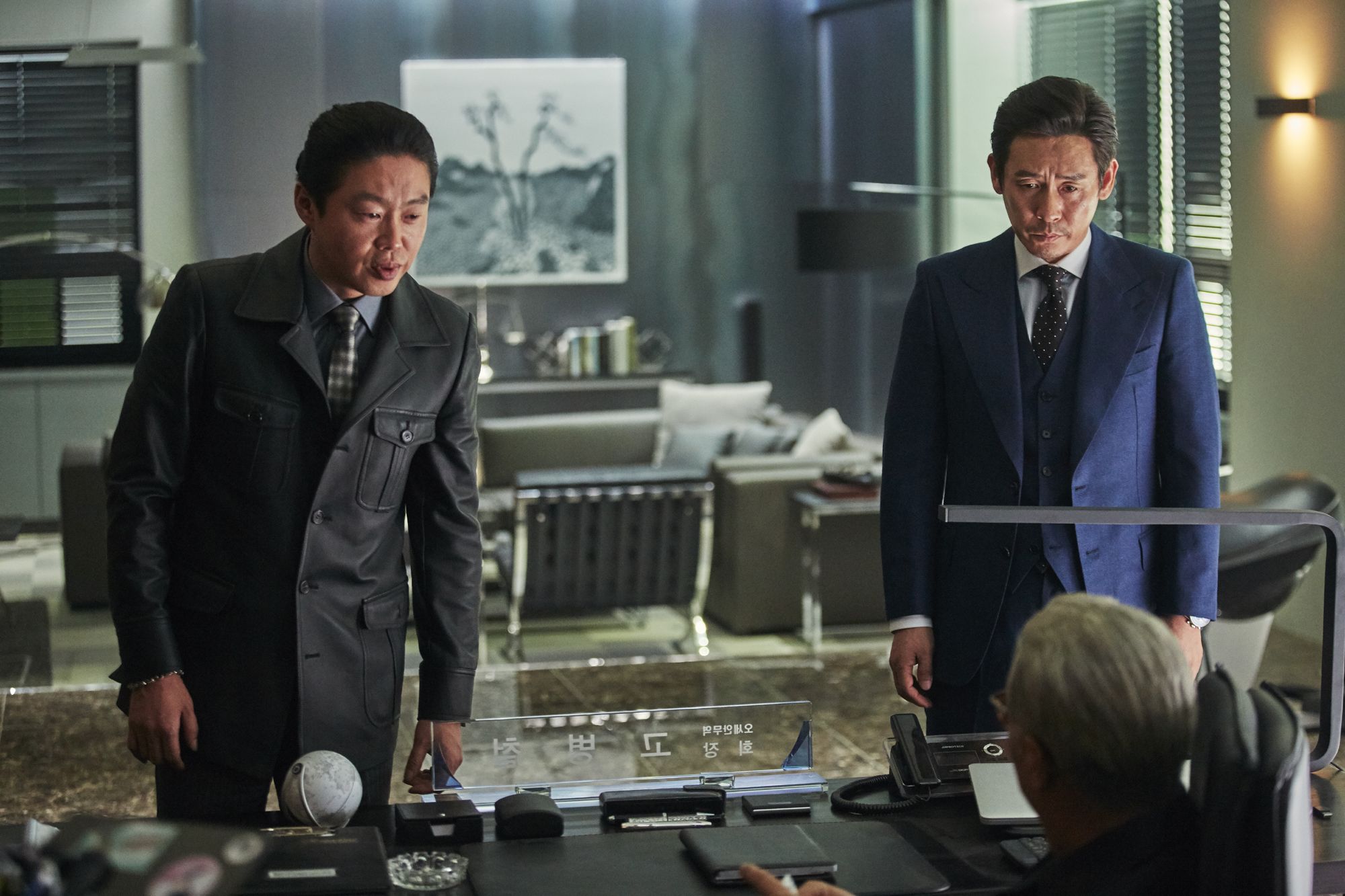 警察|?《不汗党》，警察进监狱当卧底，与黑帮老大基情四射，反转不断