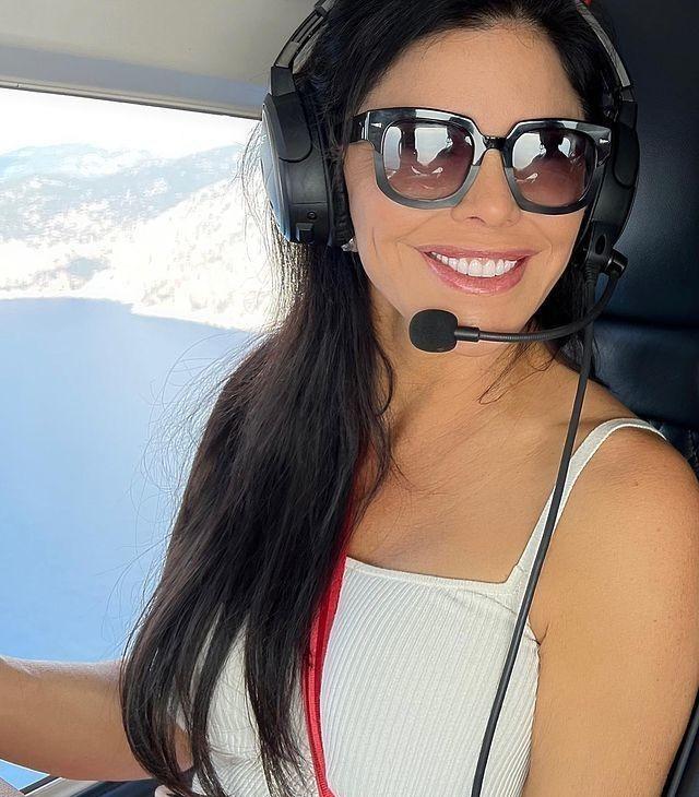 欧美明星|58岁世界前首富贝佐斯:把52岁的女友夸上天:她最慷慨心胸最宽广