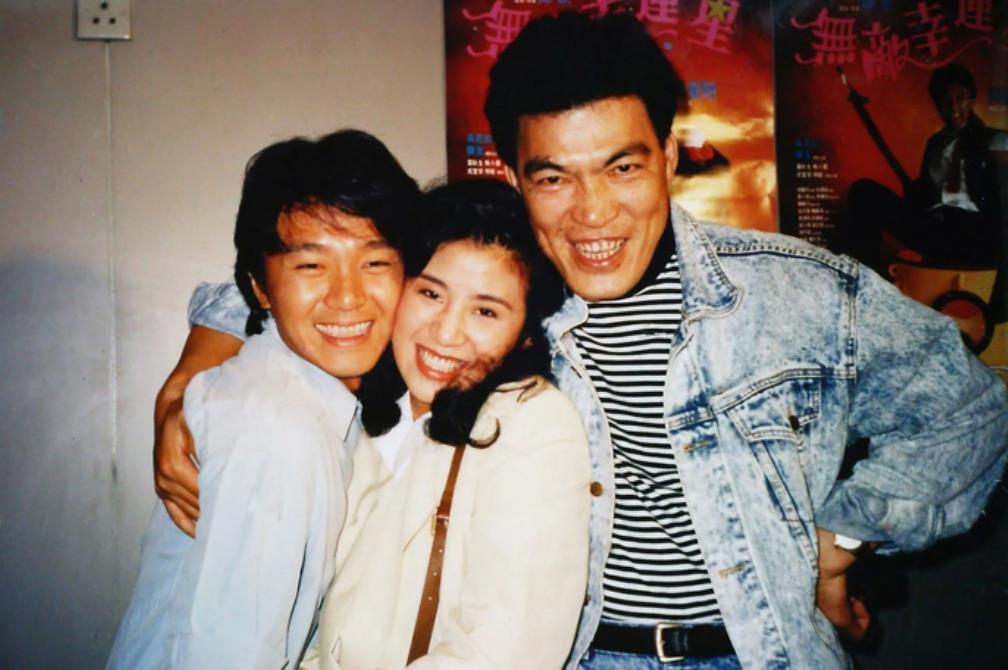 成奎安|当年梁小龙提80斤的江鲶,去找成奎安,看到小成愁眉苦脸地喝闷酒