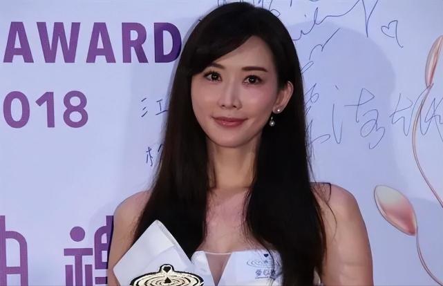|林志玲复出模样大变,细看47岁第一名模的资产,人美多金已成过去?